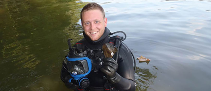 Dustin Shull scuba diving.